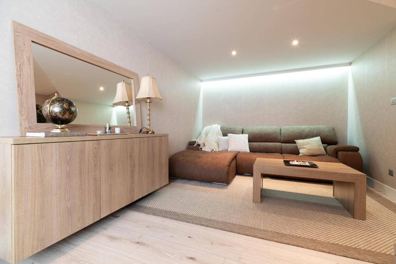 Elegante Apartamento Centrico Vigo Exterior photo